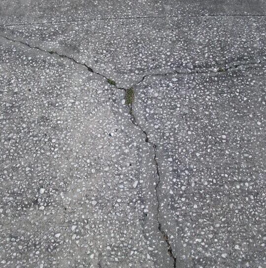 ”Resurserna ska gå till underhåll av väg och järnväg”